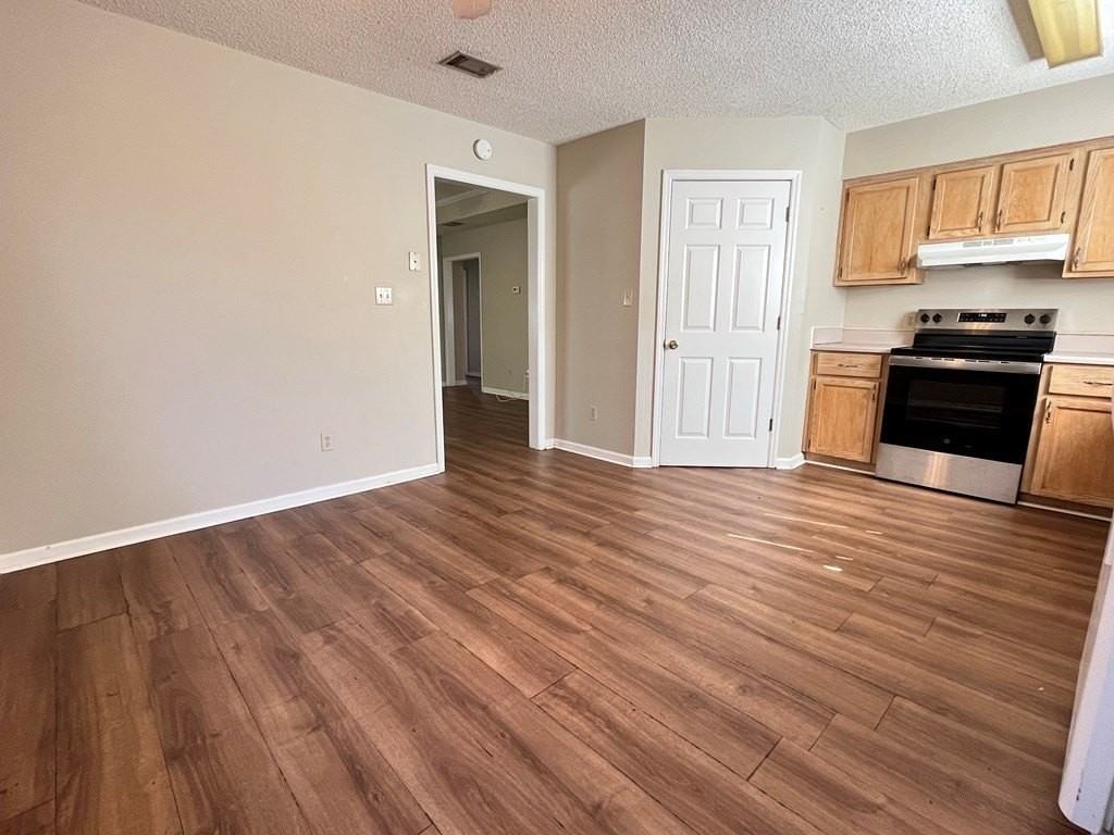 2907 Callaway Cir - Photo 5 of 11