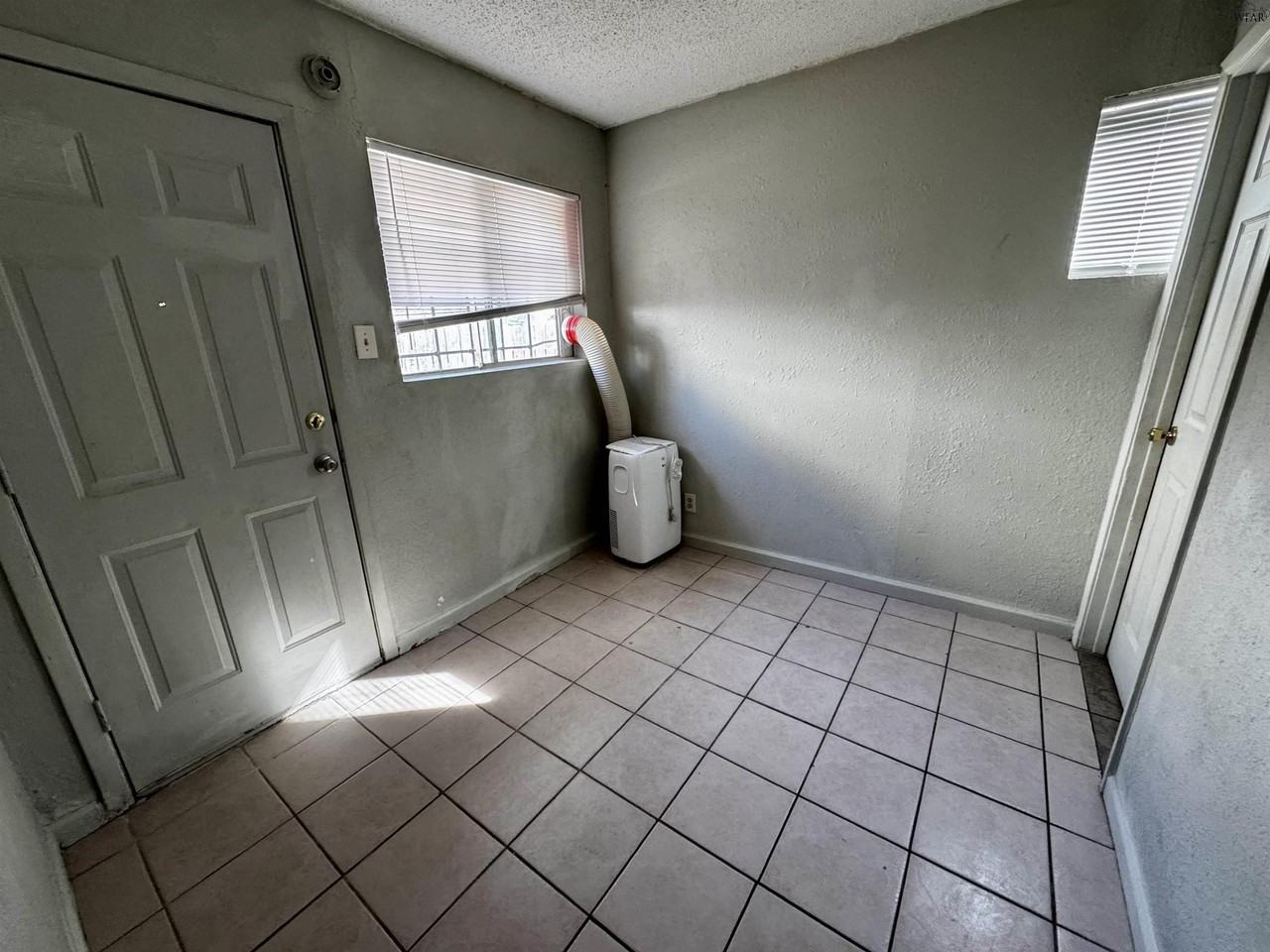 1616 Britain St #1 - Photo 7 of 7