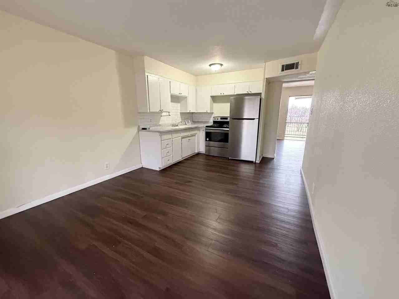 2316 Buchanan St #6 - Photo 3 of 8