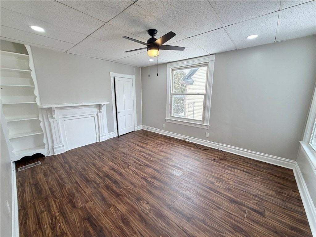 306 E Wallace Ave - Photo 4 of 23