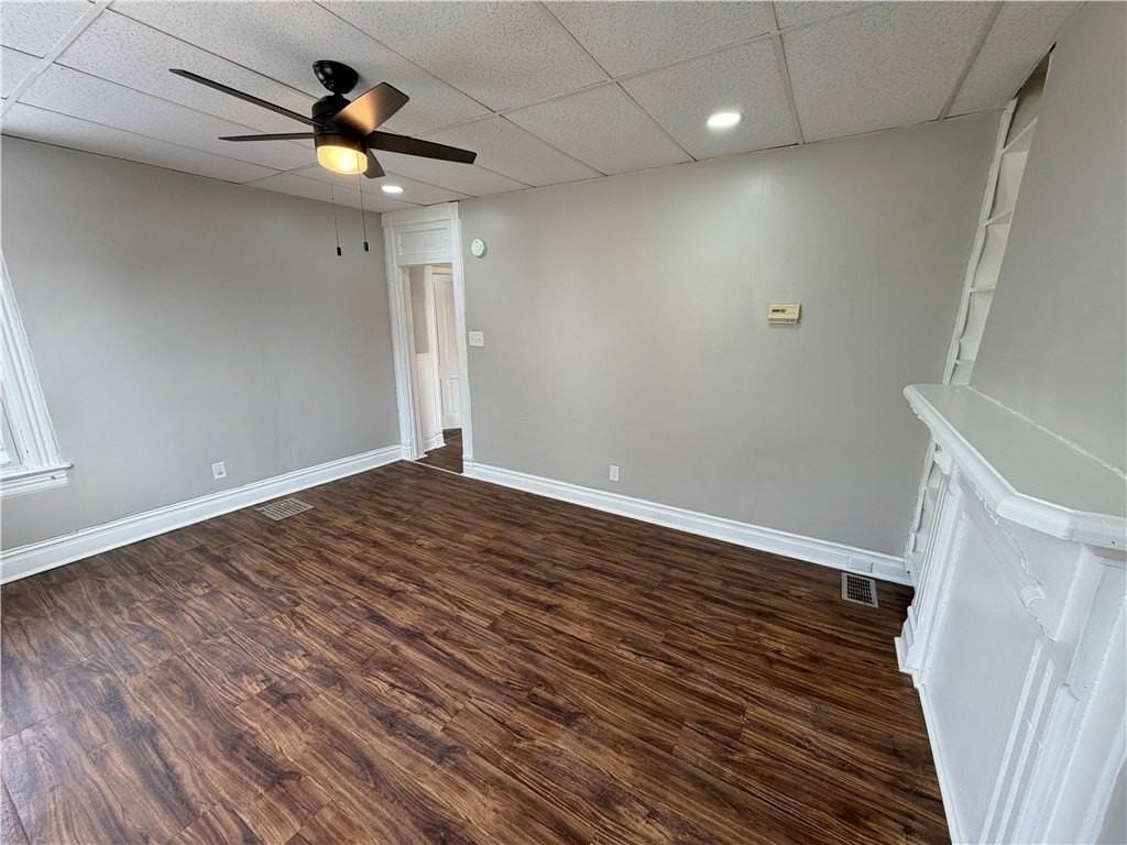 306 E Wallace Ave - Photo 5 of 23