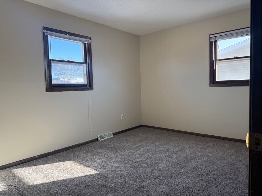 407 5th St E - Photo 5 of 18