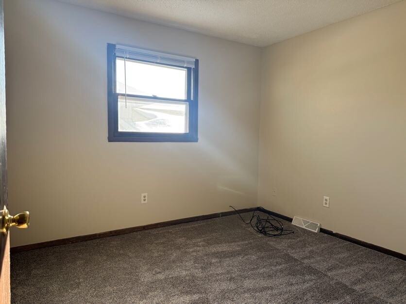 407 5th St E - Photo 6 of 18