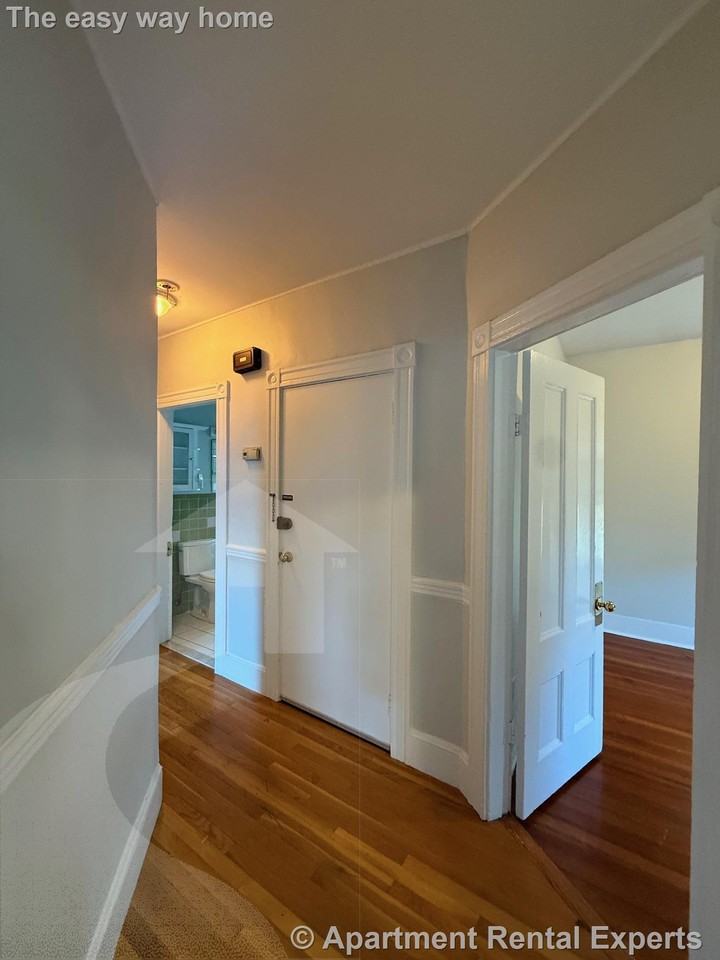 69 Raymond Ave #1R - Photo 4 of 13