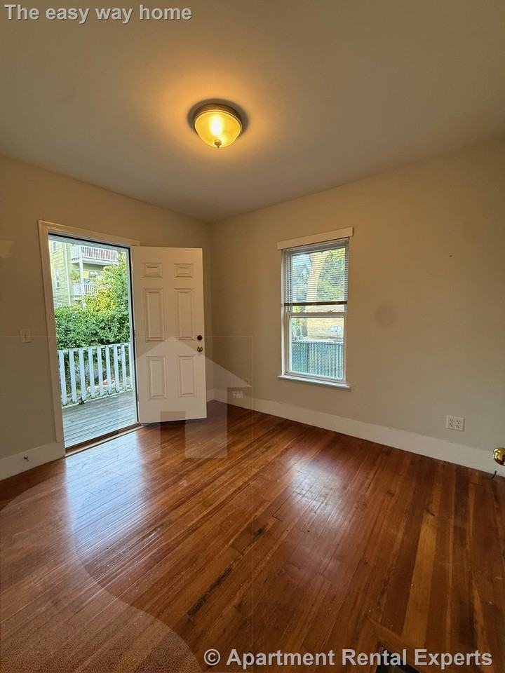 69 Raymond Ave #1R - Photo 6 of 13