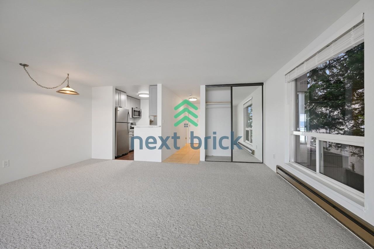 720 Lakeside Ave S #107 - Photo 4 of 14