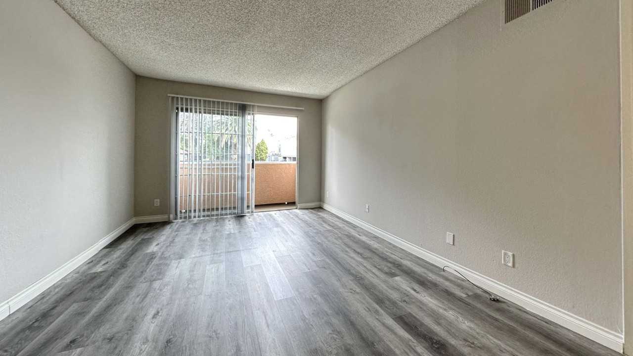 HGA - Haskell Gardens - Photo 4 of 40