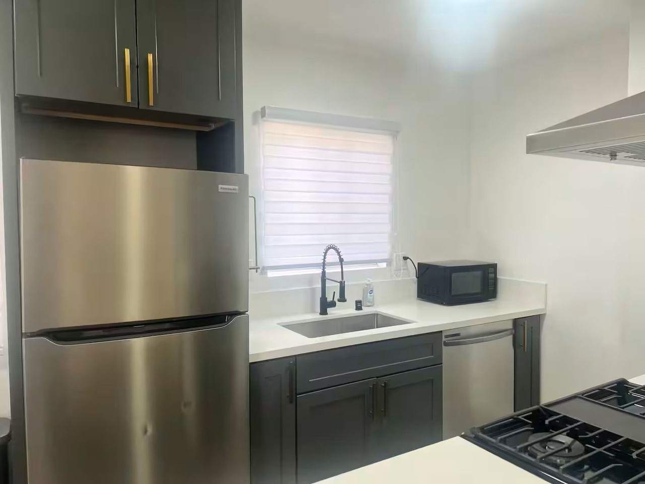 521-523 E. Live Oak Avenue - Photo 2 of 13