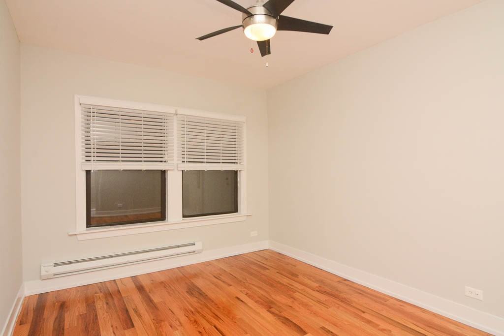 545 W Chestnut St #203 - Photo 6 of 20