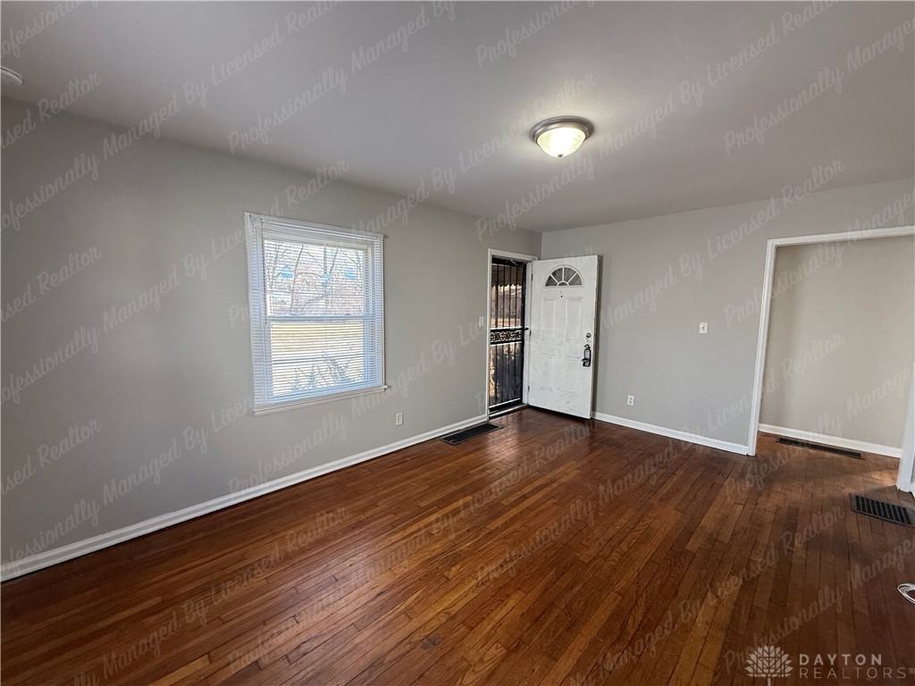 1205 Shaftesbury Rd - Photo 6 of 14