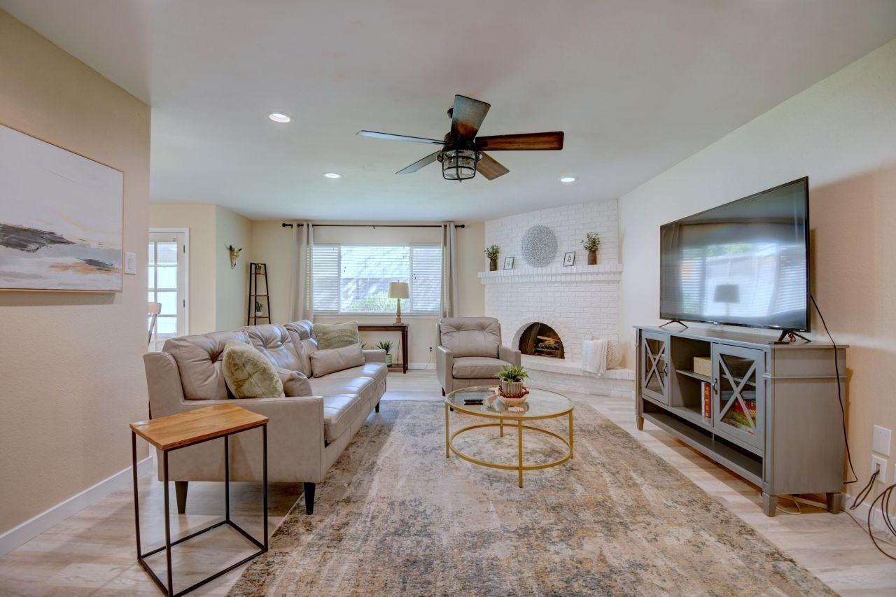 7300 Appomattox Pl Ne - Photo 2 of 11