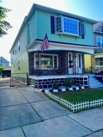 featured image of 34 Sandrock Rd