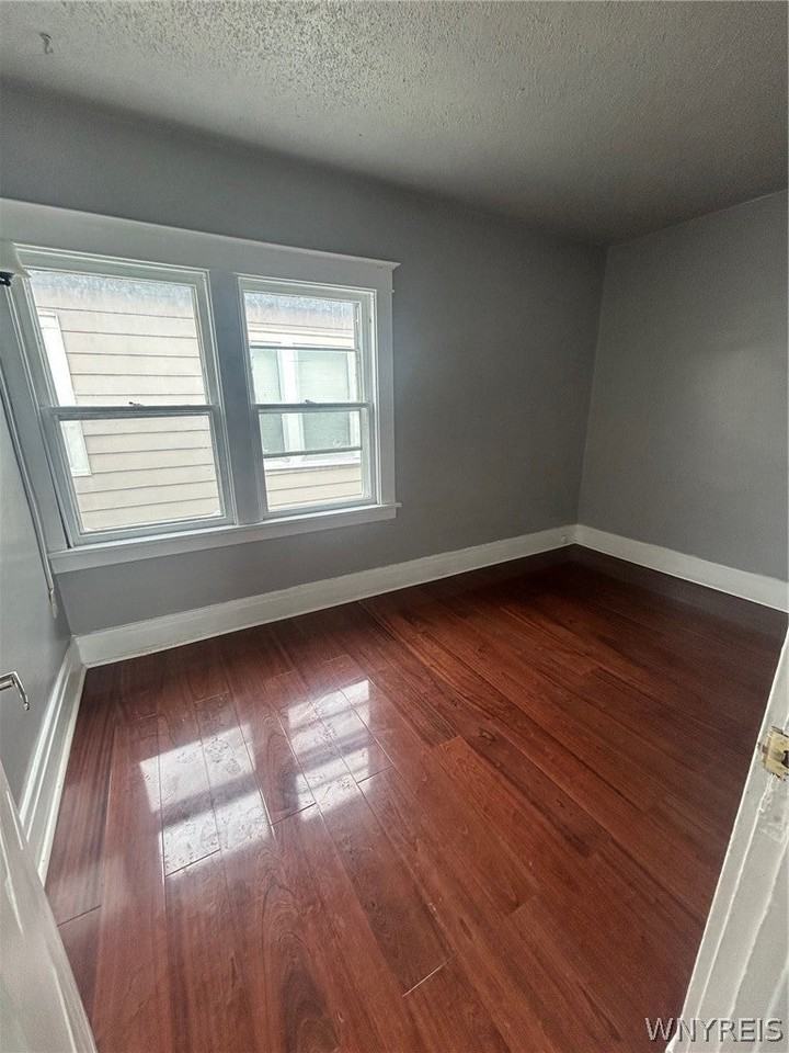 34 Sandrock Rd - Photo 5 of 12