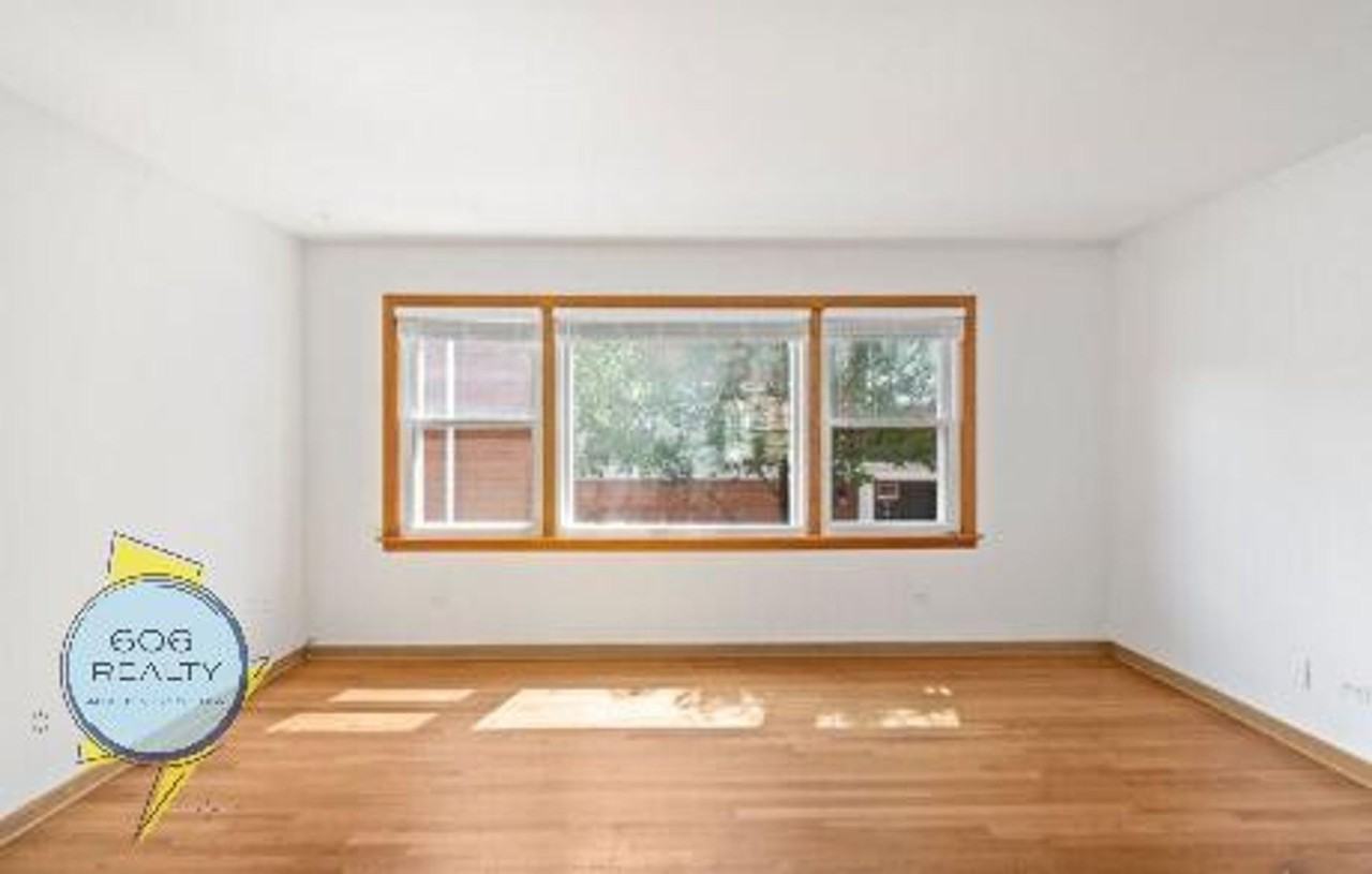 Rosemont - 9451 - Photo 2 of 13