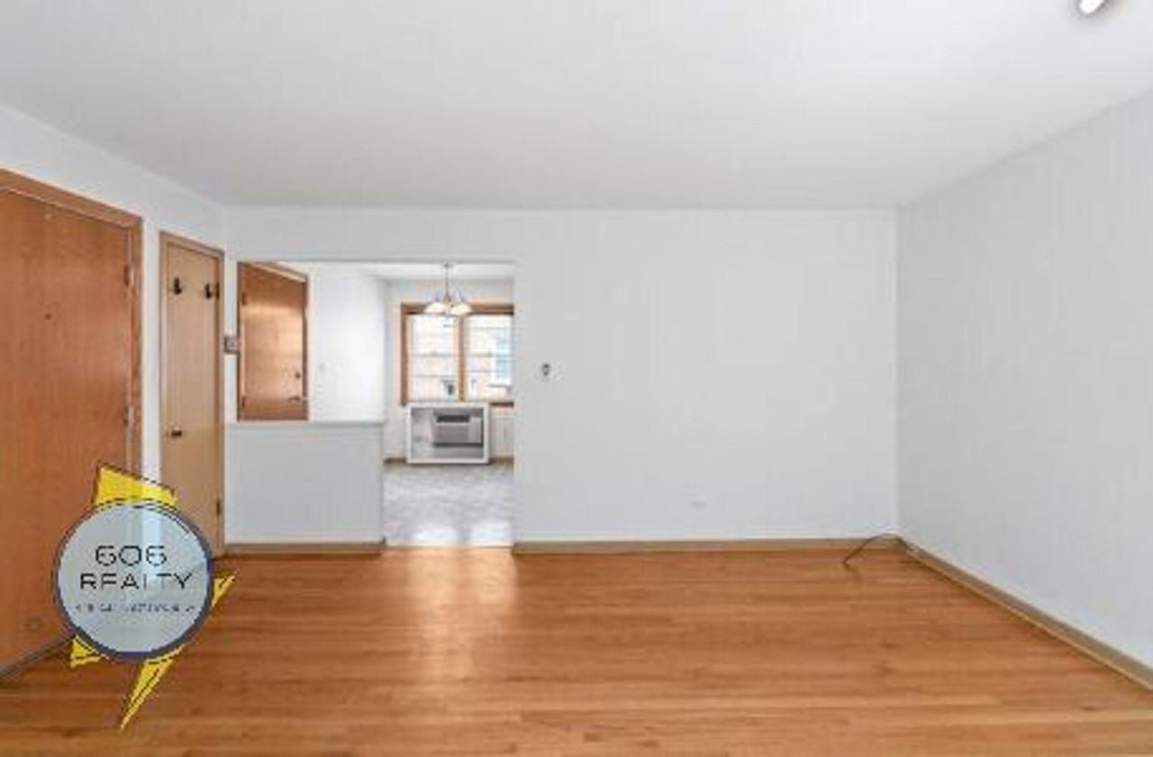 Rosemont - 9451 - Photo 6 of 13