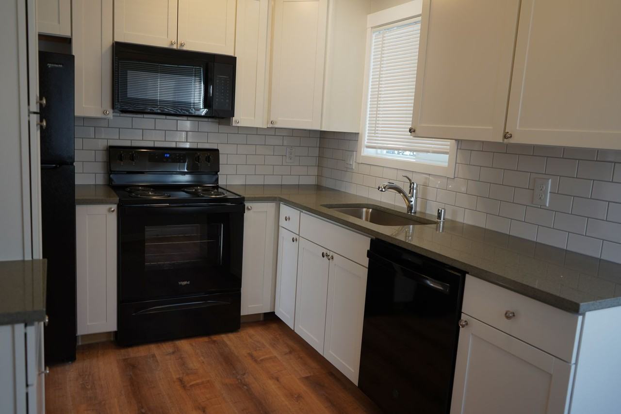 3000 O St - Photo 5 of 12