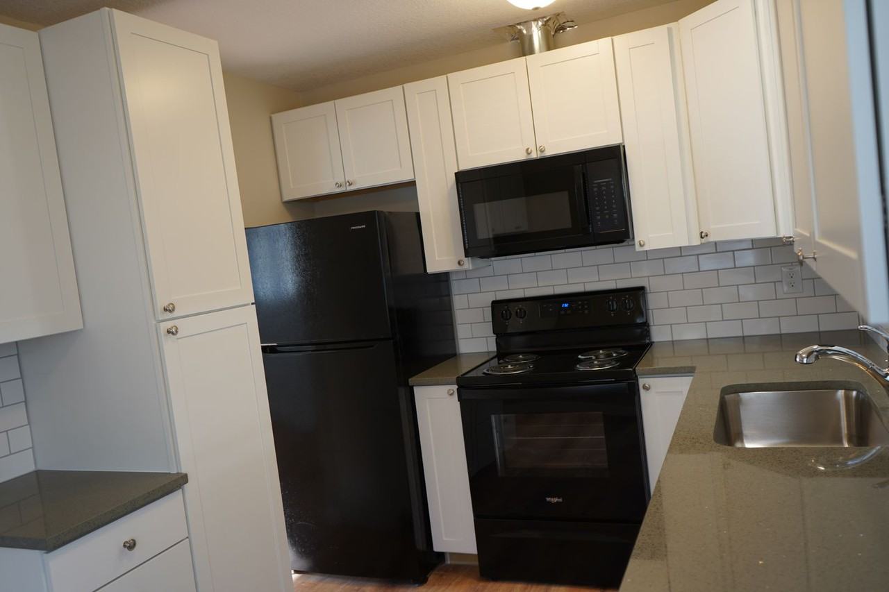 3000 O St - Photo 6 of 12