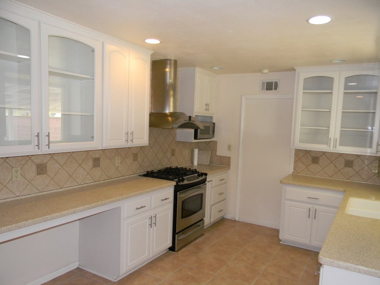 1306 E Mayfair Ave - Photo 2 of 18