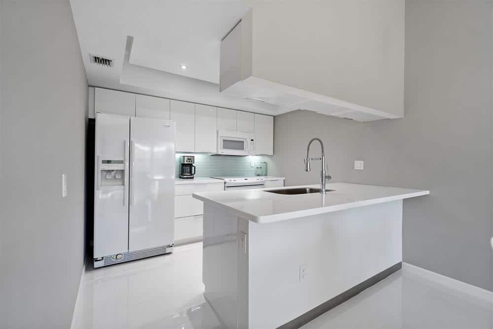 119 Waterside Dr - Photo 3 of 12