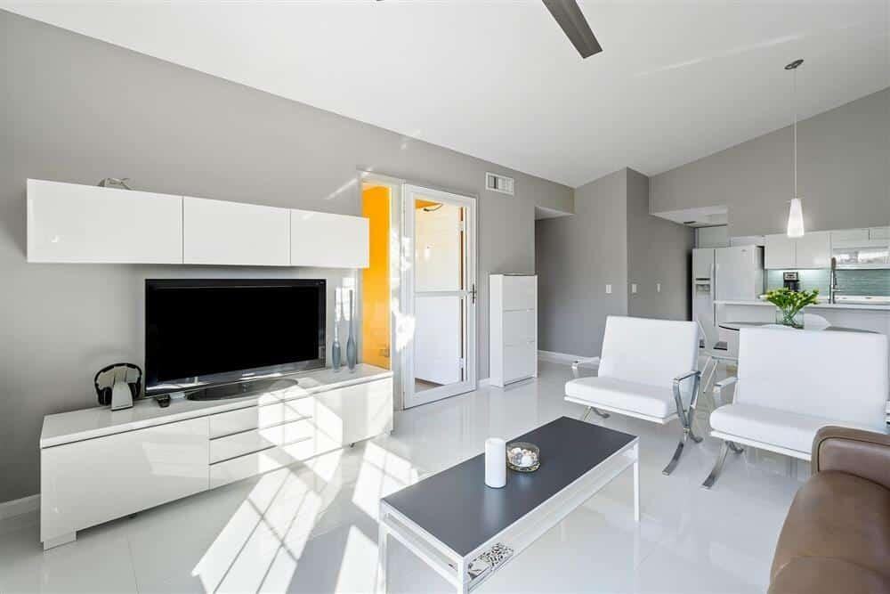 119 Waterside Dr - Photo 4 of 12