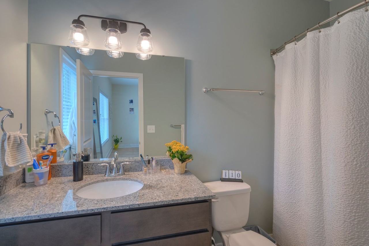 1741 Staniel Dr - Photo 7 of 27