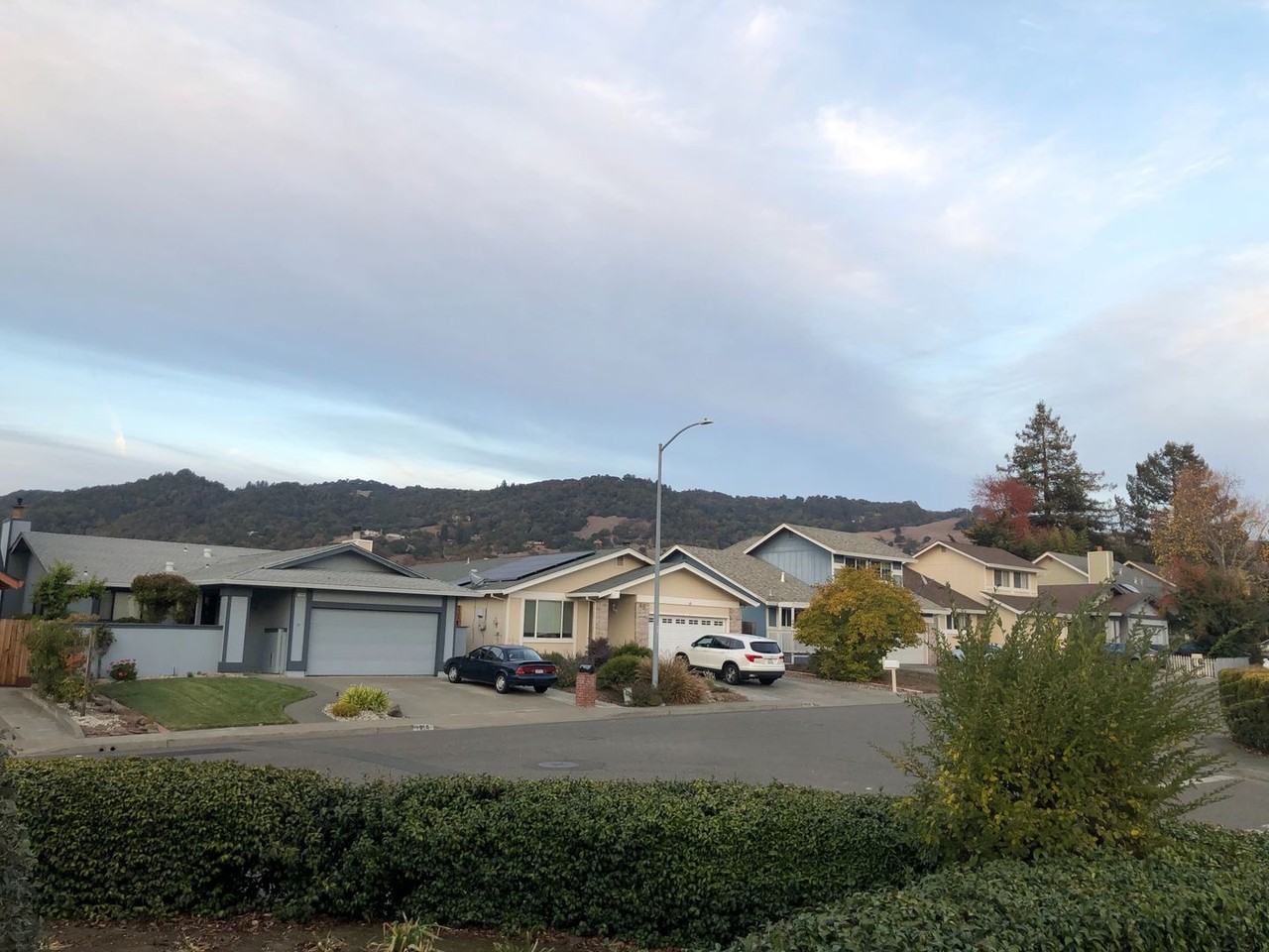 4301 Goodson Way - Photo 3 of 23