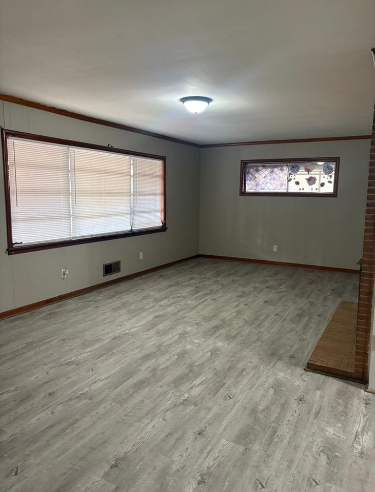 729 Park Ln - Photo 7 of 21