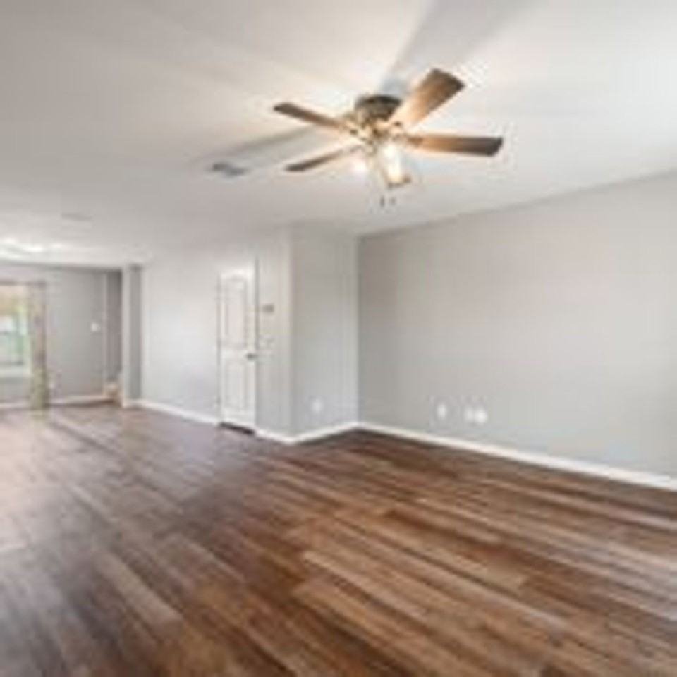 12323 Carlson Vly - Photo 4 of 13