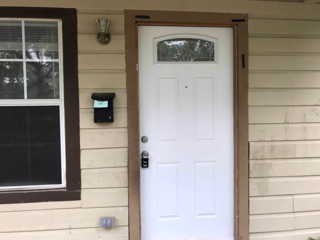 2004 Rolando Dr - Photo 2 of 11