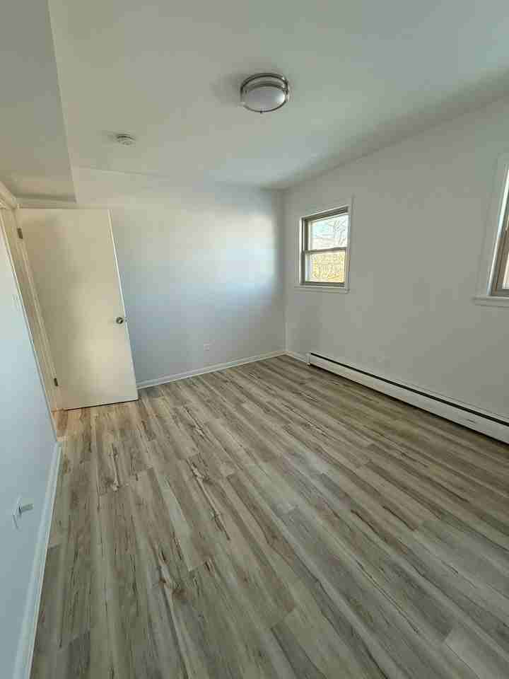 5445 S Kilbourn Ave - Photo 5 of 11