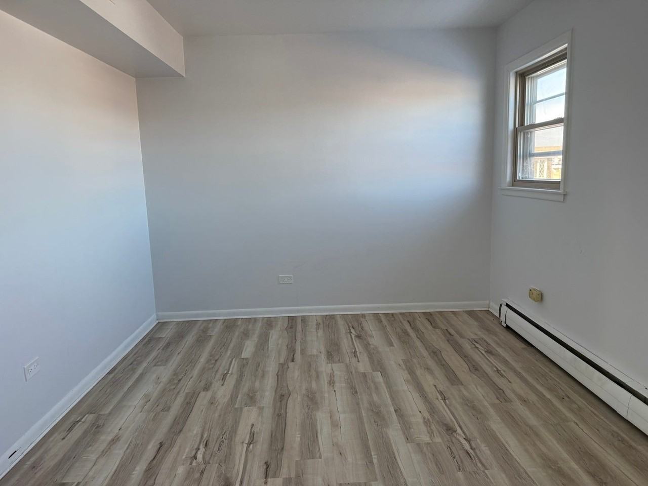 5445 S Kilbourn Ave - Photo 6 of 11