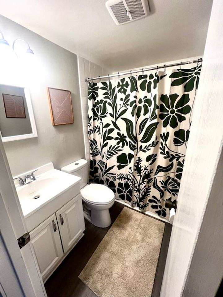 River Commons - Photo 4 of 13