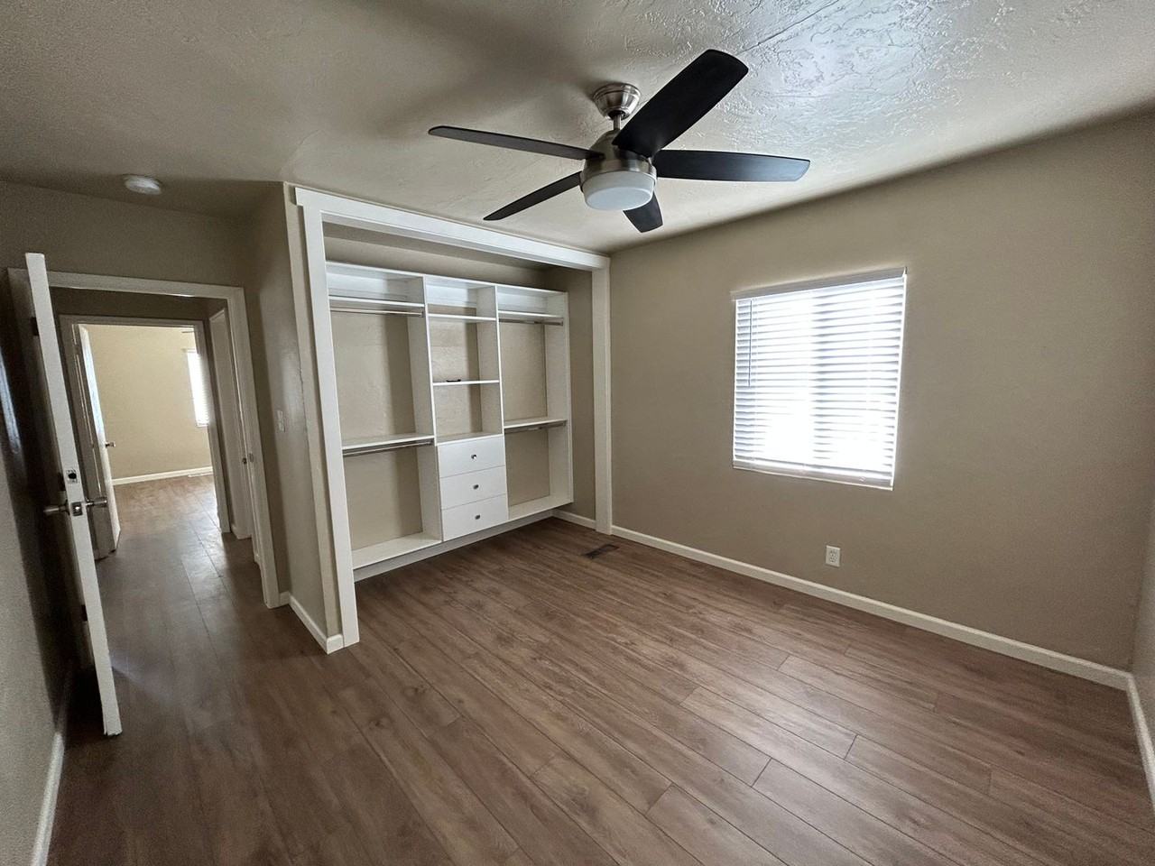 312 W Paradise Ave - Photo 5 of 7