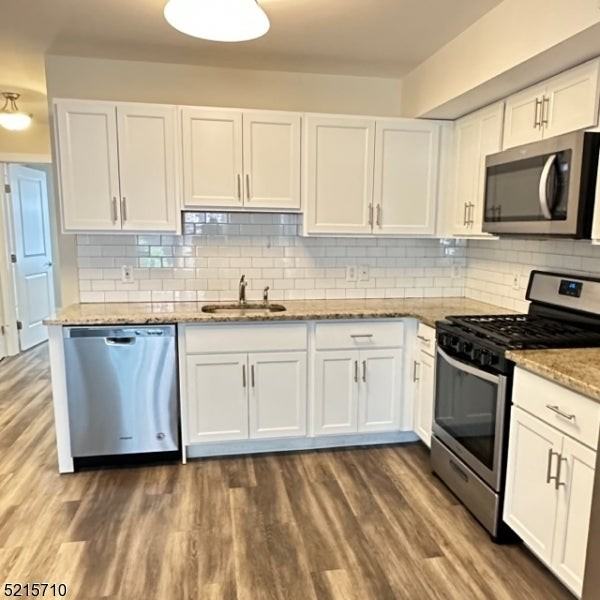 290 3rd St - Photo 5 of 21