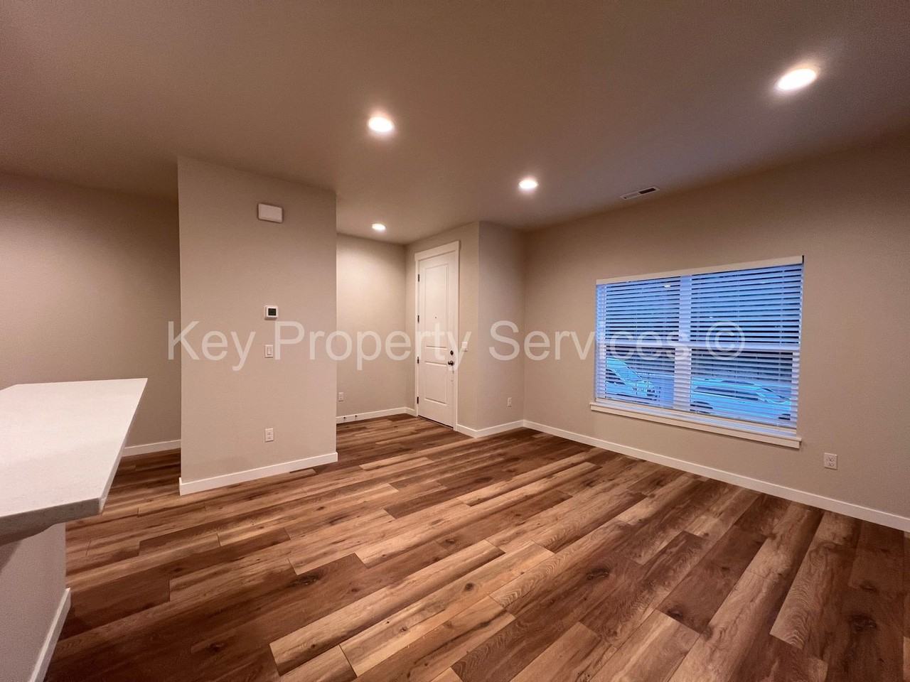 18204 Ne 47th Ave - Photo 6 of 32