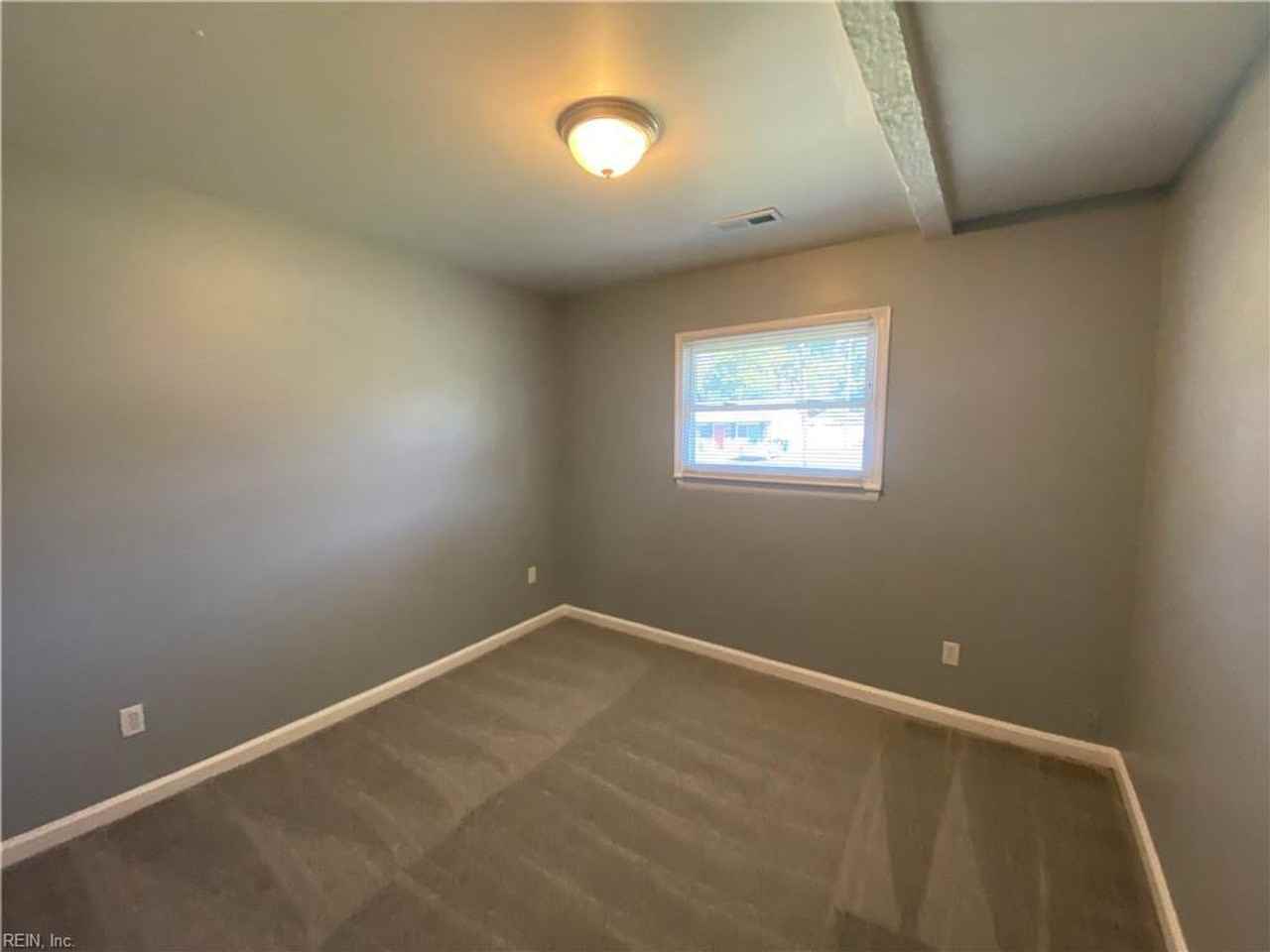 3529 Boyd Rd - Photo 7 of 12