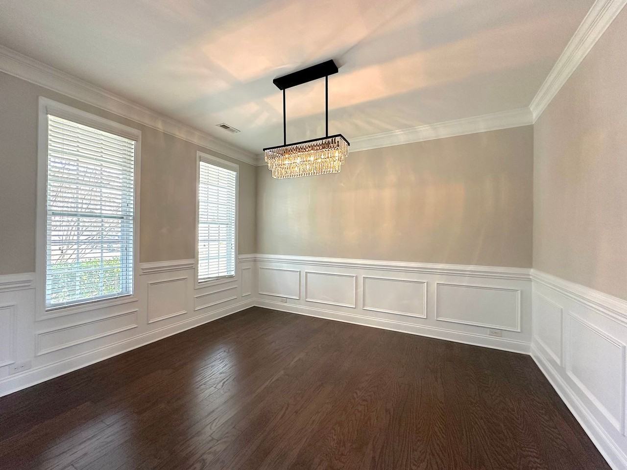 9407 Inverness Bay Rd - Photo 5 of 40