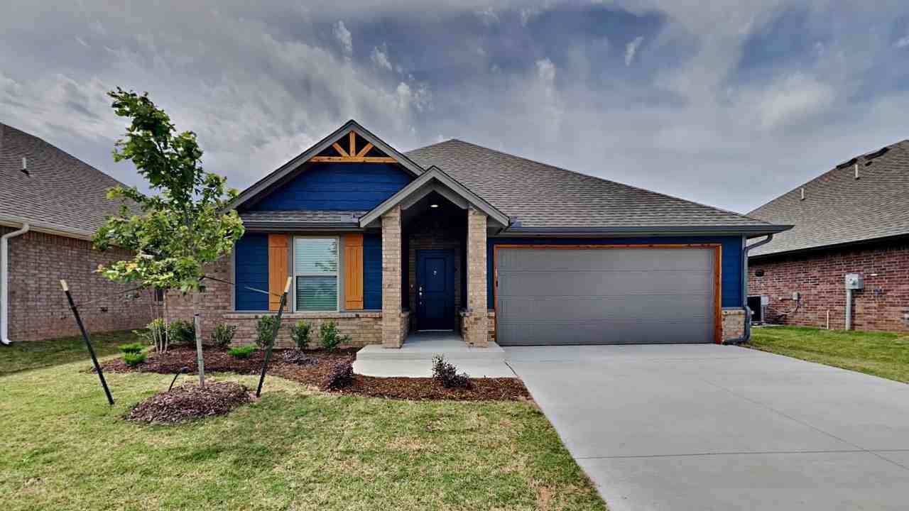 9109 Nw 127th St - Photo 3 of 19