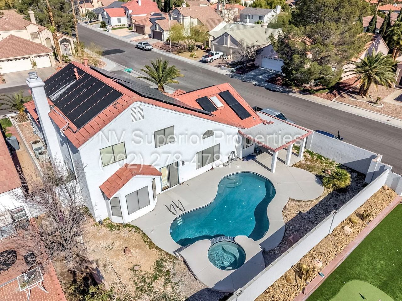 9101 Anchor Cove Ct - Photo 4 of 50