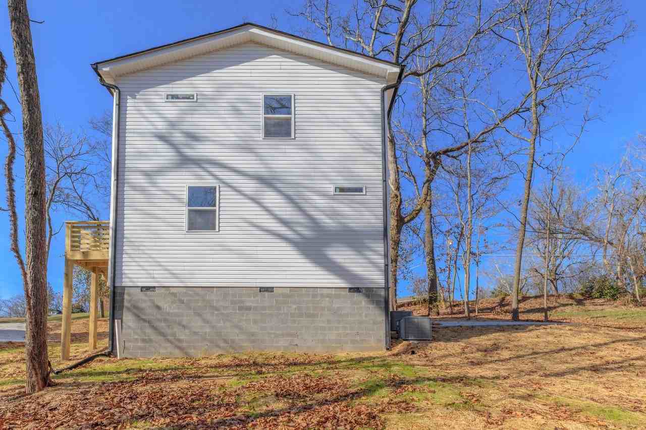 3624 Mountain View Dr - Photo 5 of 38