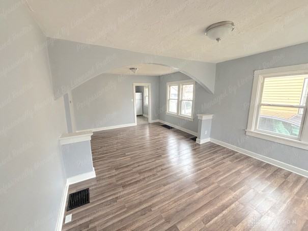 928 Burleigh Ave - Photo 2 of 9