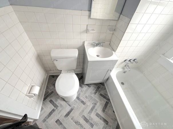 928 Burleigh Ave - Photo 7 of 9