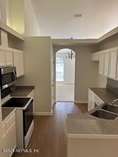 483 Charles Pinckney St - Photo 6 of 19