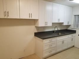 featured image of 113 S Halladay St