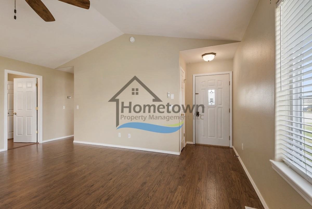 11332 N Crusader St - Photo 4 of 26