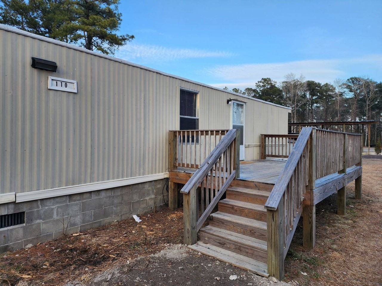 110 Poston Dr - Photo 4 of 31