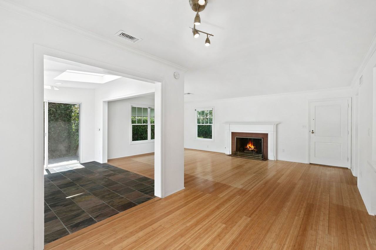 951 B Ave - Photo 5 of 30