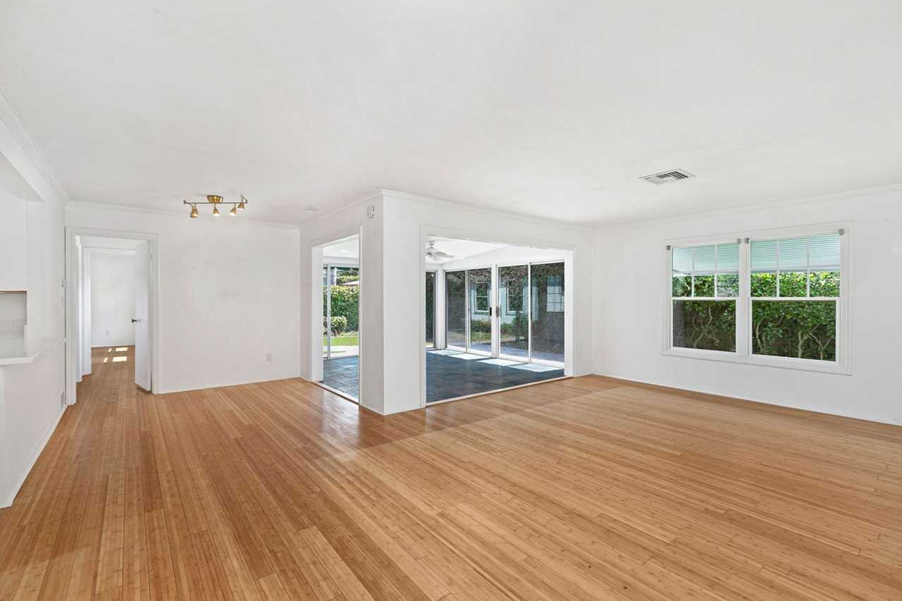 951 B Ave - Photo 7 of 30