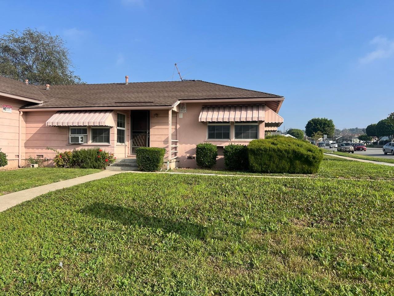 2115 S Garfield Ave - Photo 3 of 14