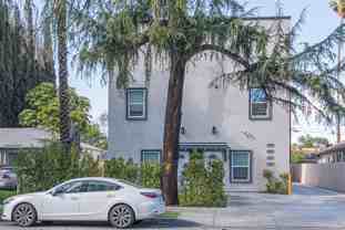 16753-16755 1/2 Sherman Way - Photo 1 of 1